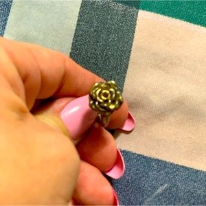 VINTAGE FLORAL RING